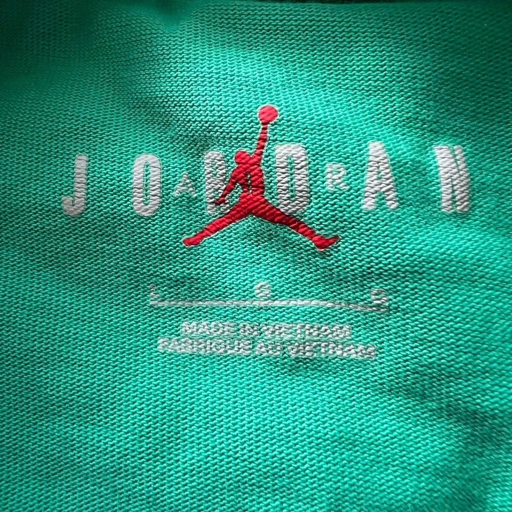 Nike Air Jordan T-Shirt‎ Spellout Embroidered Roma Green Sz L Men's DO6098 Y2K